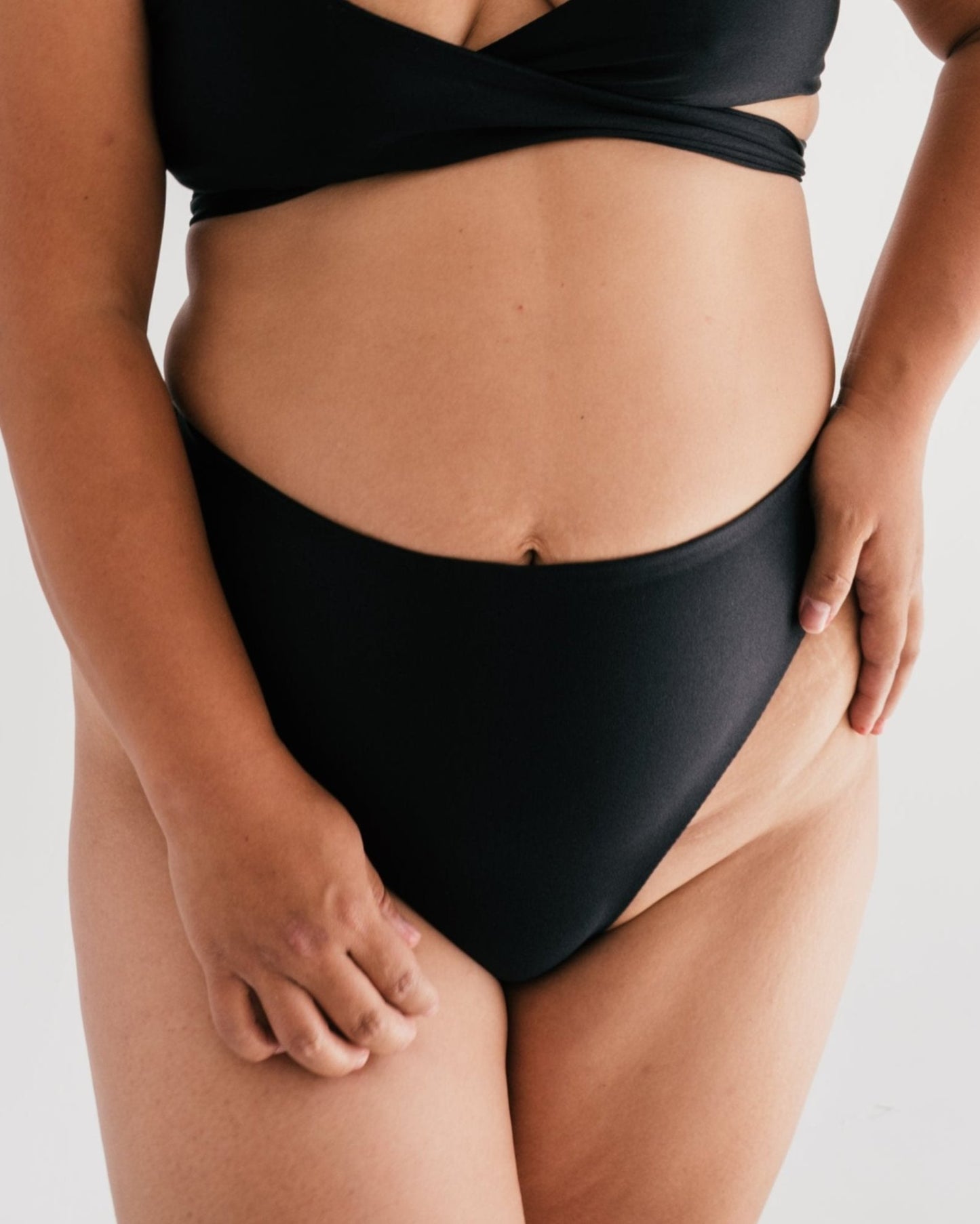 RAVEN HIGH WAIST FULL BOTTOM